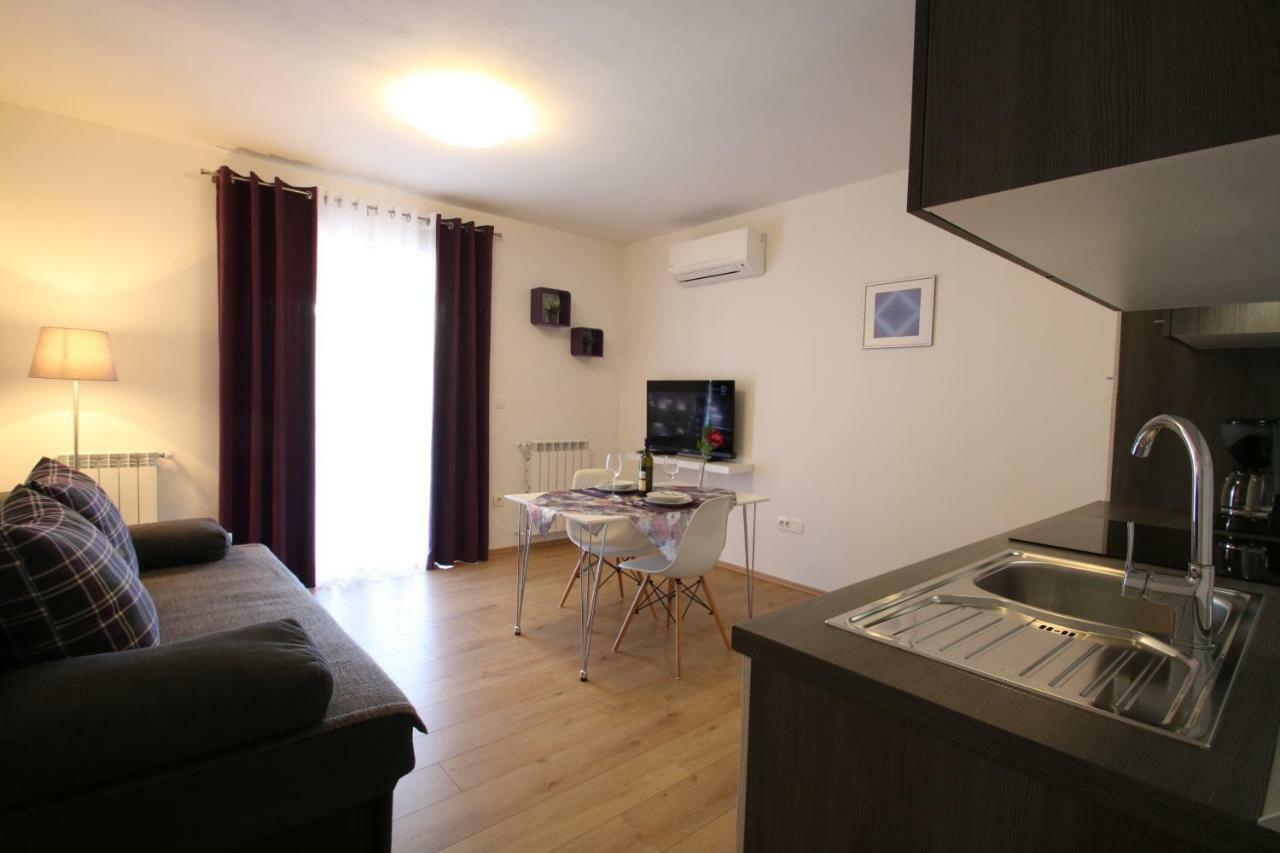 Apartments Supra Mare 라벡 외부 사진